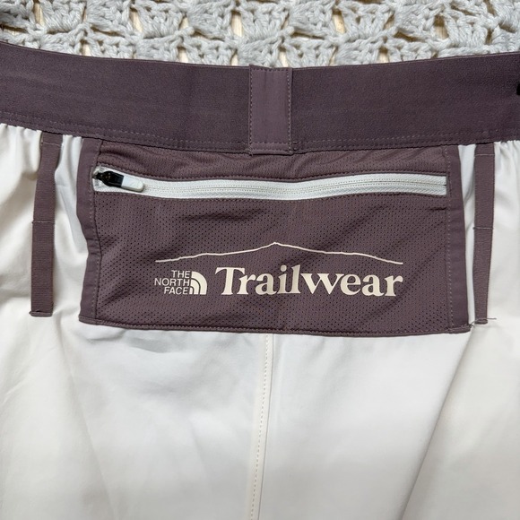 The North Face Trailwear OKT Trail Shorts Women Size M Cream Stretch Activewear - Picture 3 of 11